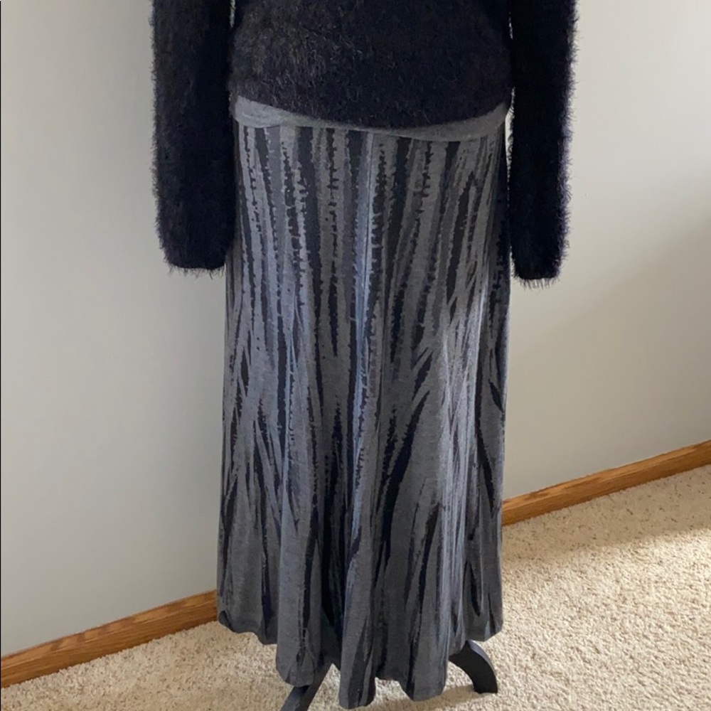 Fun Maxi-skirt - Picture 2 of 8